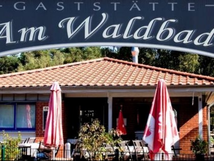 照片: am Waldbad